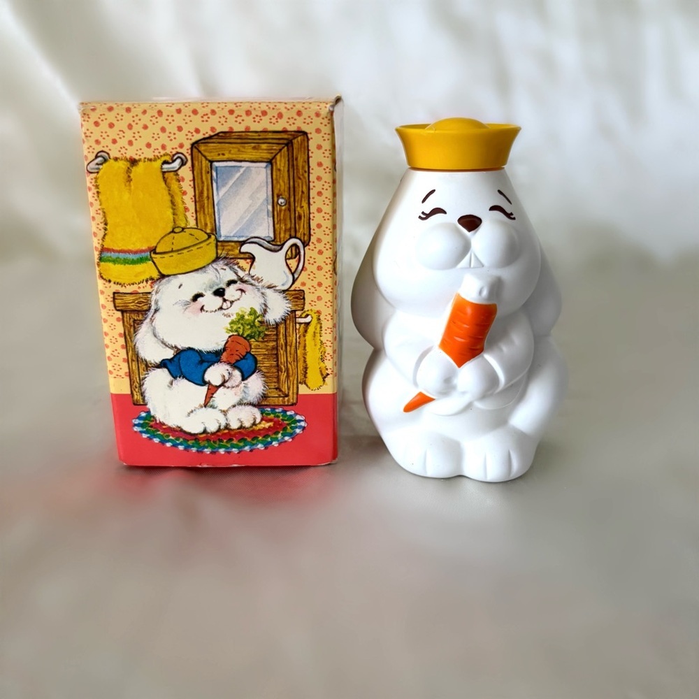 Vintage Avon bubble bath bunny rabbit soap new in box 1982